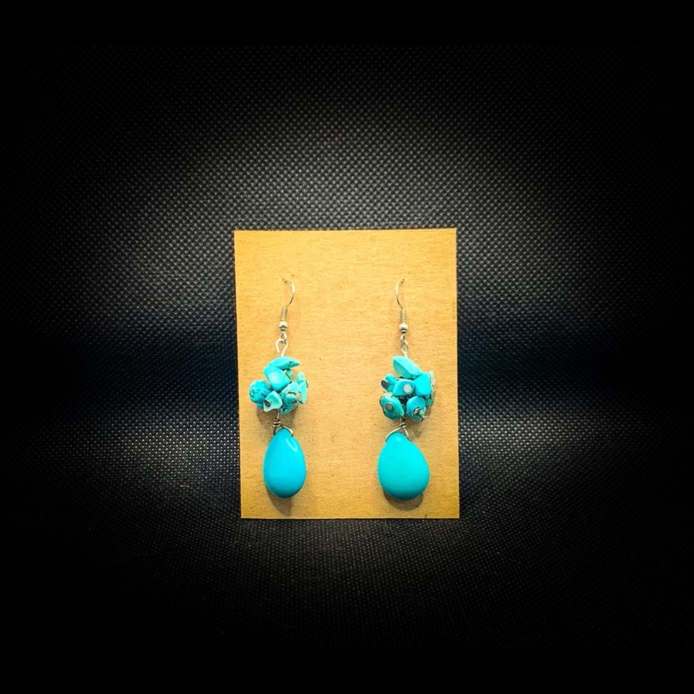 Turquoise dangle earrings!❤️